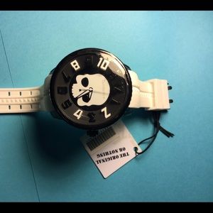 Tendence Watch (NWOT)